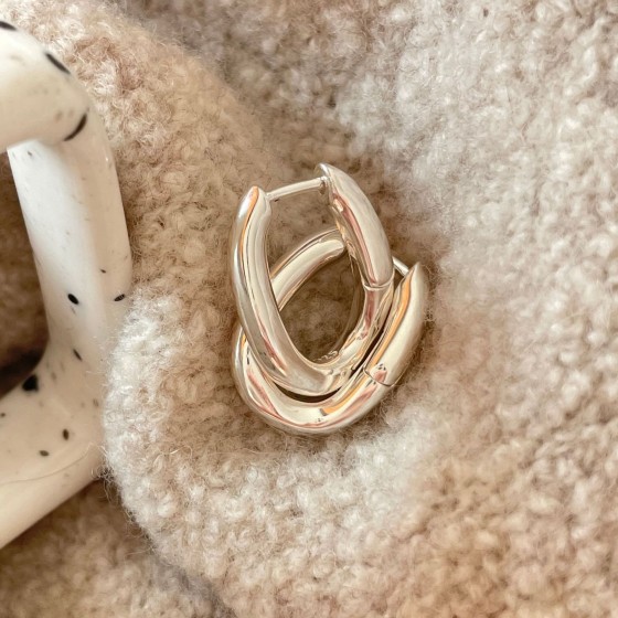 Korean version 925 pure silver ear stud earrings. Minimalist silver jewelry. Unique curved ear studs